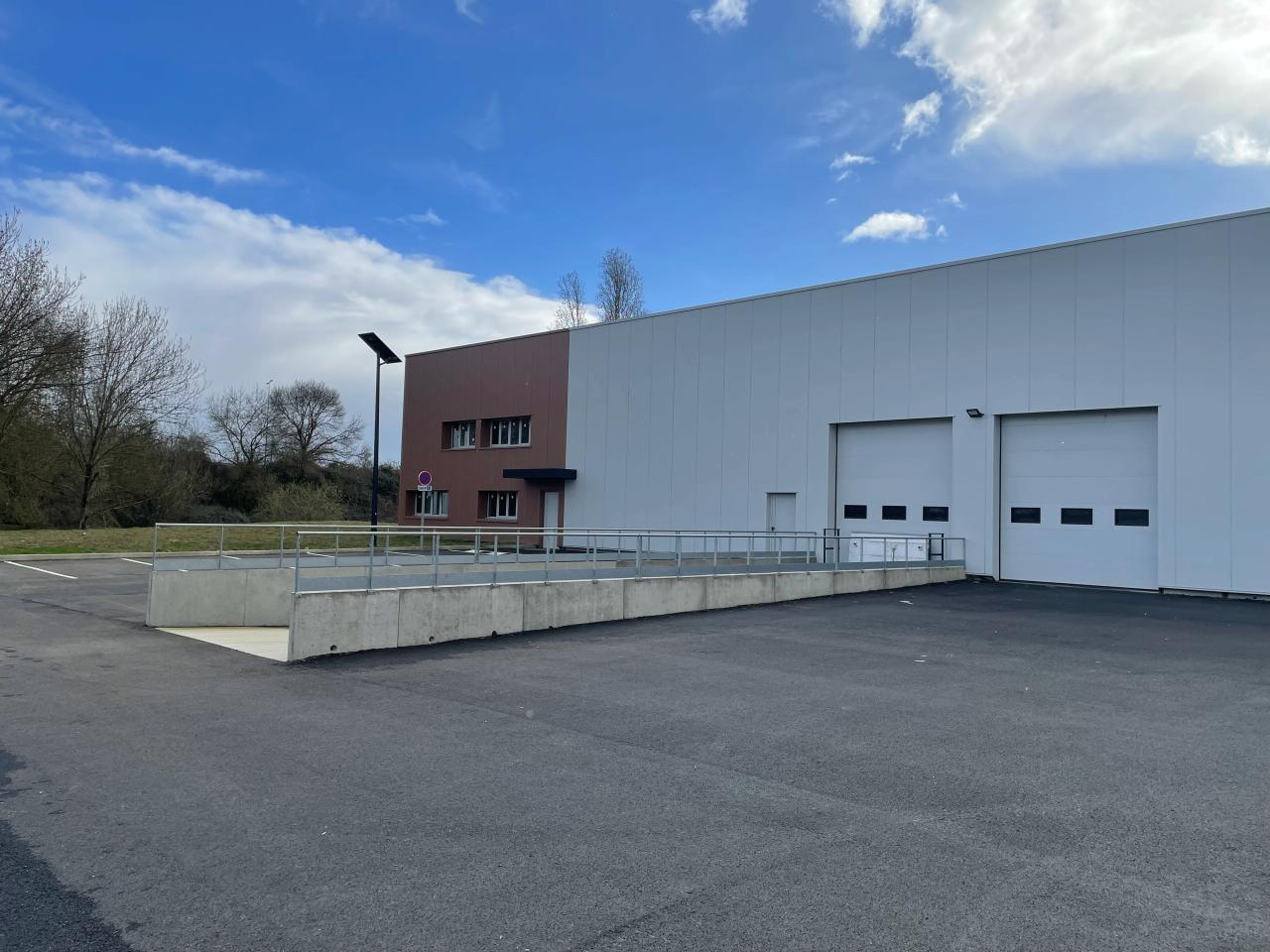 Local d'activité Carbon-Blanc 2100m² Location local d'activité Carbon-Blanc Gironde OLACT2530372 4